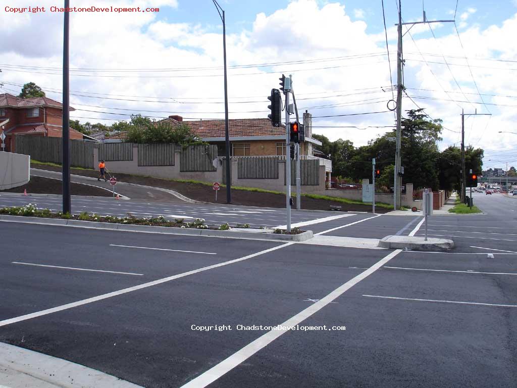 landscaping the Middle Rd service lane downramp - Chadstone Development Discussions