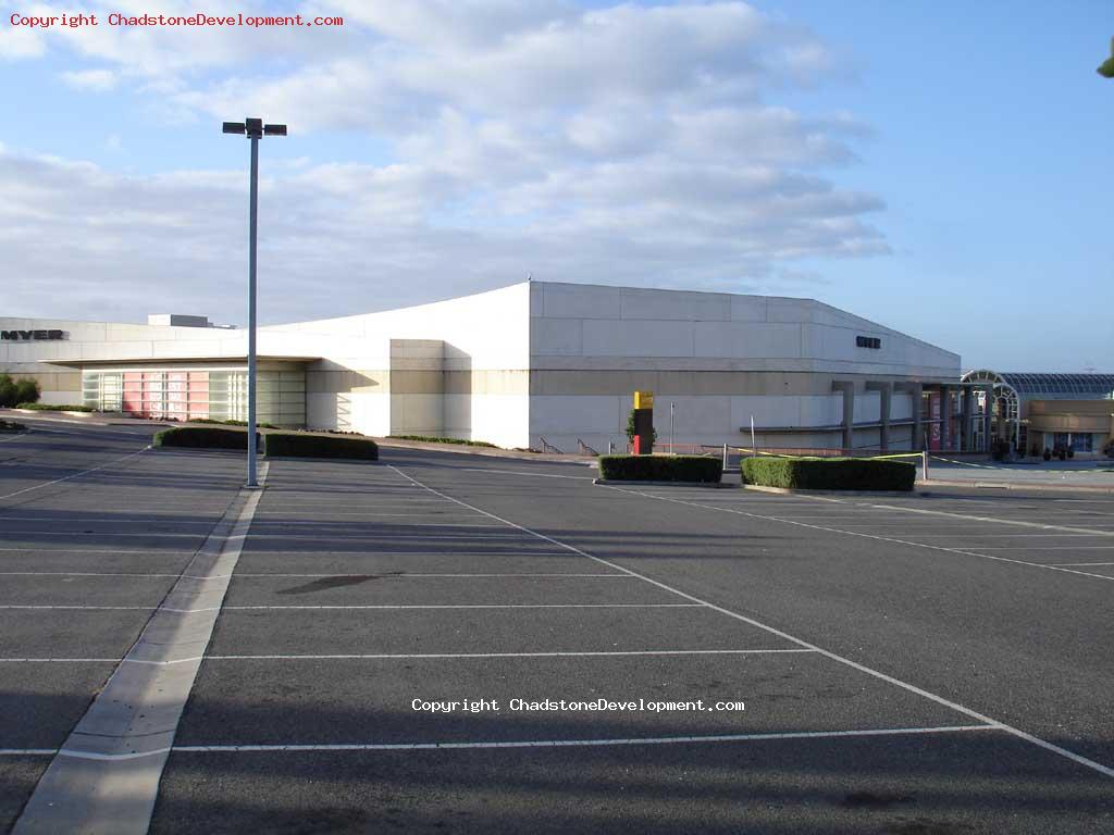 Empty Myer carpark Christmas day 2009 - Chadstone Development Discussions