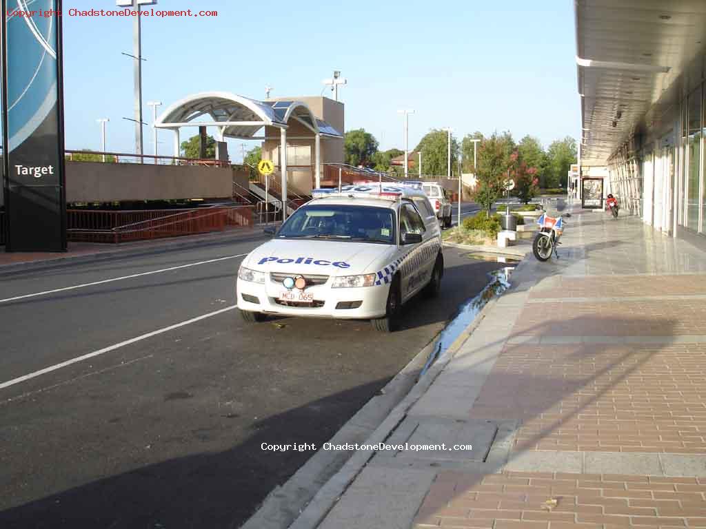 Vic Police seurity on Christmas Day 2009 - Chadstone Development Discussions