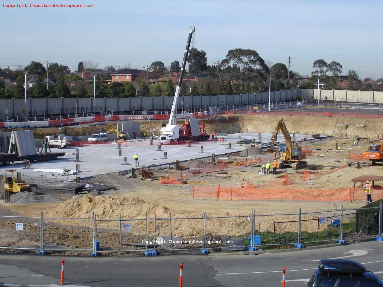 Cranes lifting new retaining walls for multilevel carpark - Chadstone Development Discussions